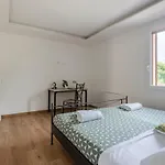Апартаменты Guesthost - Countryside With Swimming Pool And Parking